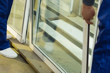 Commercial Glass Repair Technician in Ocala, FL